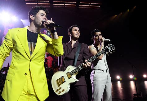 Jonas Brothers The Remember This Tour: Ein Feuerwerk der Emotionen und brasilianischen Rhythmen!